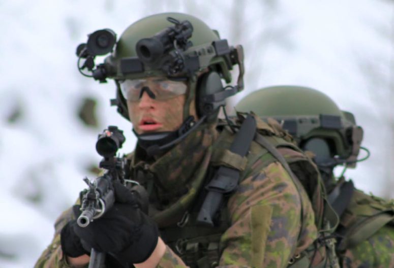 Finnish Special Forces carrying the Peltonen Ranger Knife